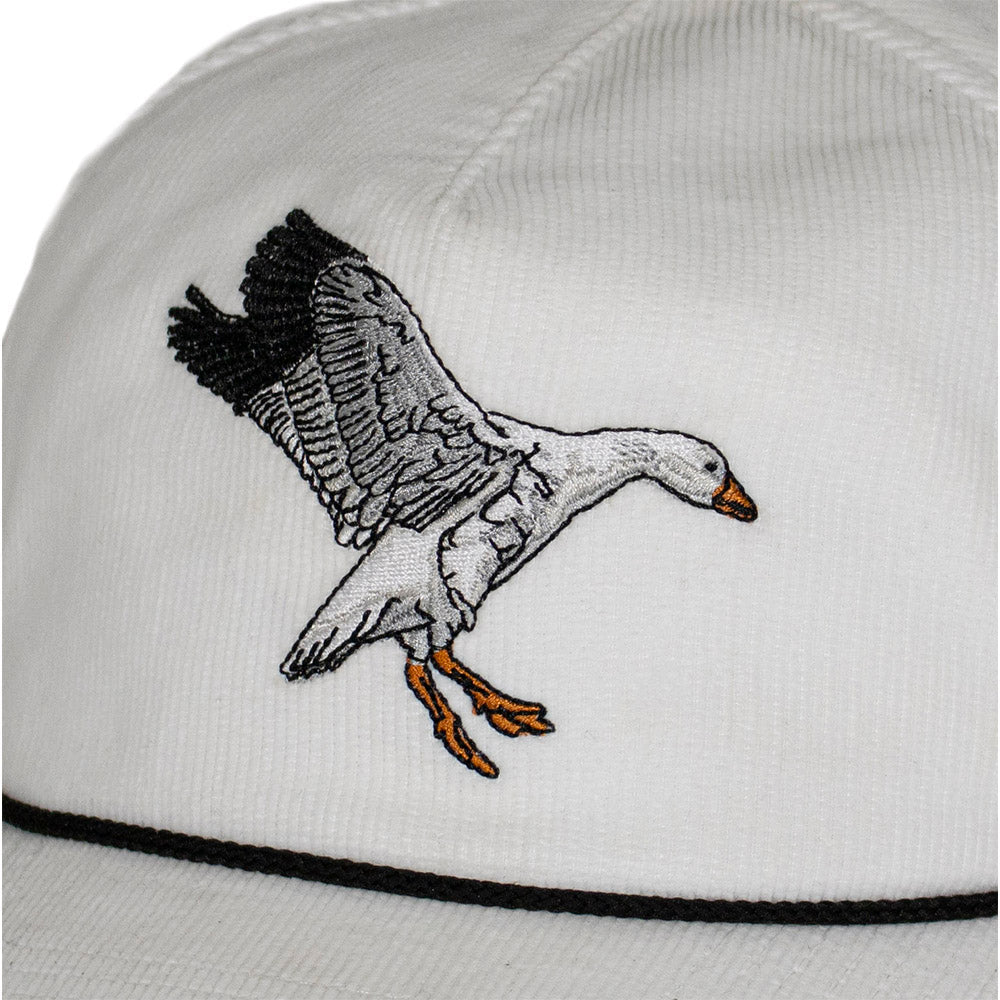 PARAMOUNT OUTDOORS™ Snow Goose on Corduroy Vintage 5-Panel Trucker